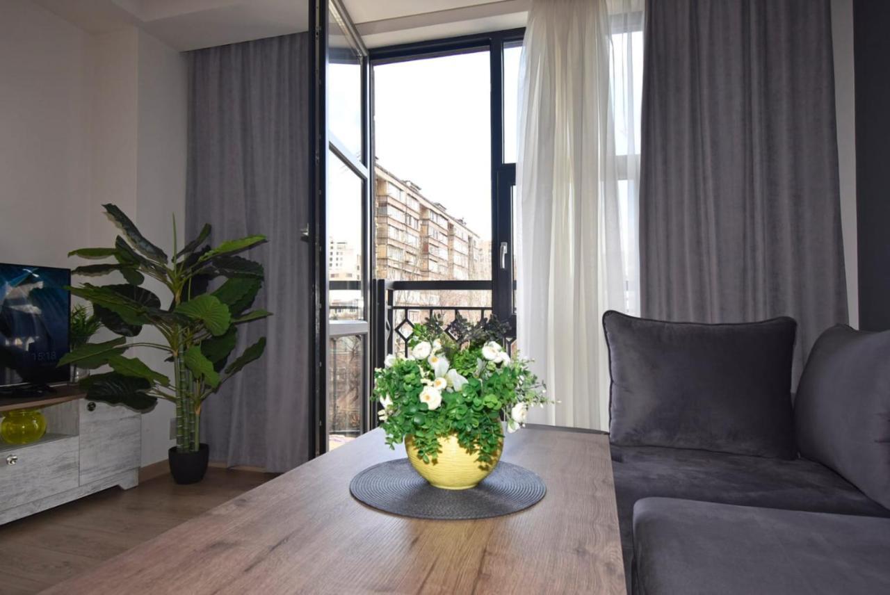 Апартаменты Home4you City Ереван Экстерьер фото